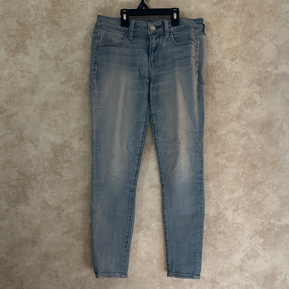 American Eagle Outfitters Light Blue Skinny Jeans